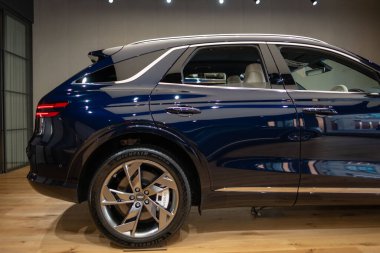 tüm elektrikli Hyundai Genesis GV70 otomobil Studio 'da, popüler Koreli yolcu elektrikli araç, alternatif enerji geliştirme, Edinburgh, Birleşik Krallık - 24 Ekim 2024