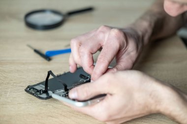 Direkte modern güvenlik kamerası olan çevre güvenlik sistemi, yasak bölgeye bakan güvenlik kameraları, çevre güvenliğini sağlama... 