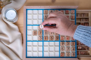 Alman kimlik kartı, biyometrik kimlik belgesi, Alman vatandaşlığı, göç yasası, pasaport denetimi sınırı, yabancı seyahat, vize alma, Frankfurt 