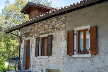 İtalyan 10. Montorfano köyü Charm, Verbano-Cusio-Ossola bölgesi boyunca sakin bir şekilde yürüdü Piedmont, tarihsel zamansız Lombardy 'nin tarihi simgesi, İtalyan Montorfano köyü Charm