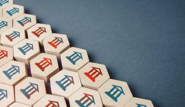 Bankacılık sistemi kriz ve kötü yönetimden muzdarip. Sonuç, yüksek enflasyon döneminde indirim oranında bir azalma. İflas ve para politikasının başarısızlığı