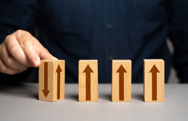 Tüm göstergeleri durgunluktan büyümeye çevirin. Hedeflenen yatırımlar, yenilik teşvikleri ve düzenleyici reformlar. Güçlü bir ekonomik ekosistemi teşvik etme amacı.