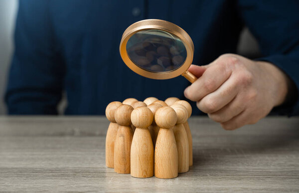 Studying customers or employees. Community behavior research. Finding people and workers on the job. Uncover patterns, motivations, and influences that guide community behavior