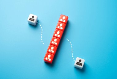 Bir aracı bulmakta zorlanıyorum. Tarafsız duruş, iletişim becerileri ve meseleleri derinlemesine anlama ihtiyacı. Köprü boşlukları etkili. Anlaşmazlıkların çözümü veya anlaşmaların kolaylaştırılması.