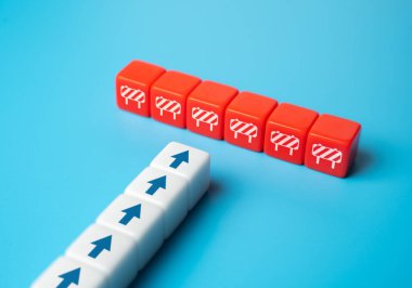 Önümüzde engeller var. Sorunu çözmek için bir yol bul. Engeli kaldır ya da yasakla. Engelleri aşmak. Azim ve kararlılık. Yolu boşaltın. Daha pürüzsüz, engellenmemiş bir yol oluşturuluyor.