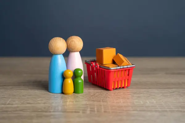 Family Shopping Basket Figurines Family Time Shared Activities Shopping Purchasing — Stock Photo, Image