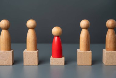 Haklar ihlal edildi. Kötü performans. Yetersiz başarı. Ortalamanın altında. Kilit açma potansiyeli yok. Stres ve yalnızlık. Diğerlerinin arkasında kal. Yetişemiyorum.