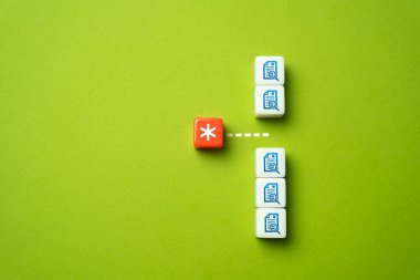 Sözleşmedeki gizli şartlar. Yıldız işareti kaldırılıyor. Tuzaklar ve dolandırıcılık girişimleri için kontratı kontrol et. Yüksek faiz oranları ve kuralları çiğnemekten ağır cezalar. Borç ve mevduat. Adil olmayan koşullar.