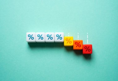 Borçların indirimi ve silinmesi. İş karlılığının ve mevduatların azaltılması. Ana faiz oranının Merkez Bankası tarafından düşürülmesi. Bölünmüş verim azaltımı. Ekonomi ve finans.