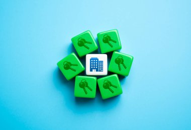 Yeni inşa edilmiş bir binada uygun fiyatlı yeni daireler. Binanın yetkilendirilmesi. Modern yaşamı hayata geçirin. Düşük gelirli insanlara konut sağlarName.