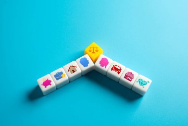 Boşanma sırasında eşlerin mal paylaşımı. Arabalar, ev, tasarruf ve iş. Yasal görüşmeler. Finansal haklar konusunda anlaşmazlıklar.