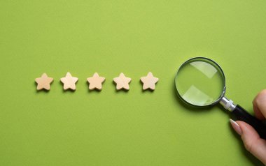 Beş yıldızlı. Kalite ve popülerlik puanı. Mükemmellik, güvenilirlik ve güçlü müşteri memnuniyeti. Popüler, misafirperverlik. Ürün kalitesi, müşteri deneyimi ve hizmet performansı