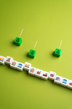 Ekonomik sektörlerin sübvansiyonu ve katılımı. Stratejik endüstrileri ve tarımı desteklemek için maddi yardım sağlandı. Ulusal ve bölgesel ekonomide istikrar ve rekabet gücü.