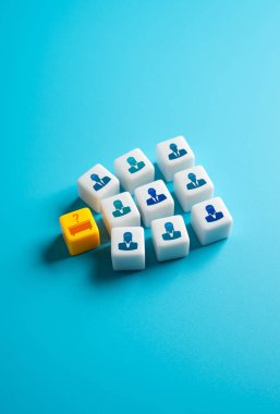 İş ya da resmi görev için rekabet. Profesyonel rekabet, istihdam piyasası sorunları ve siyasi veya kurumsal adaylık. Hırs, liderlik tutkuları