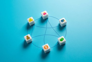 Finansal varlık portföyünün çeşitlendirilmesi. Çeşitli varlık türlerine yatırımların yayılması riski azaltmaya ve uzun vadeli istikrarı artırmaya yardımcı olur. Kişisel finans stratejisi. Portföy yönetimi
