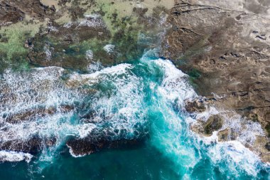 Hava manzaralı kayalık platform - Dudley Sahili - NSW Avustralya