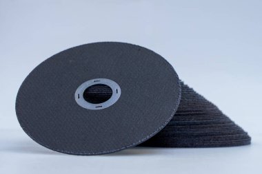 El zımparalama için Lamellar zımparalama diski, beyaz arka planda mavi detay.