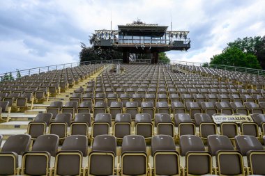 Çek Cumhuriyeti Cesky Krumlov 'daki kalenin bahçesindeki tiyatronun döner oditoryumu