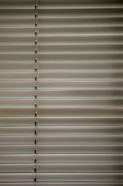 Atölye ve ofis metali arka planda yatay körlük çizgisi ayrıntıları.