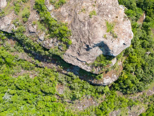 巴西南里约格朗德省Cacapava Sul的地质构造和森林 — 图库照片