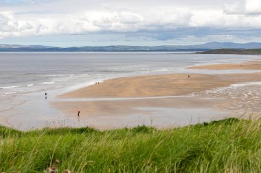 Tullan Strand, Bundoran, Donegal, İrlanda 'daki plaj