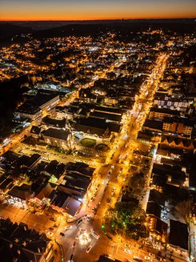 Gramado şehrinde gece ışıkları, Gramado, Rio Grande do Sul, Brezilya