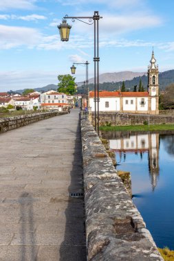 Ortaçağ Köprüsü ve Kilisesi, Ponte de Lima, Portekiz