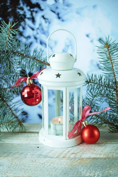 Natal Ano Novo Uma Lanterna Com Uma Vela Acesa Decorações — Fotografia de Stock