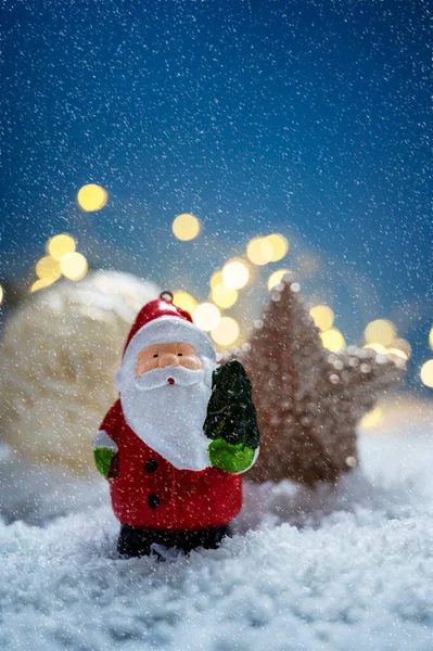 Weihnachtsschmuck Weihnachtsmann Weihnachtsdekoration Schnee Und Bokeh Lichter Abstrakter Winter Saisonaler — Stockfoto
