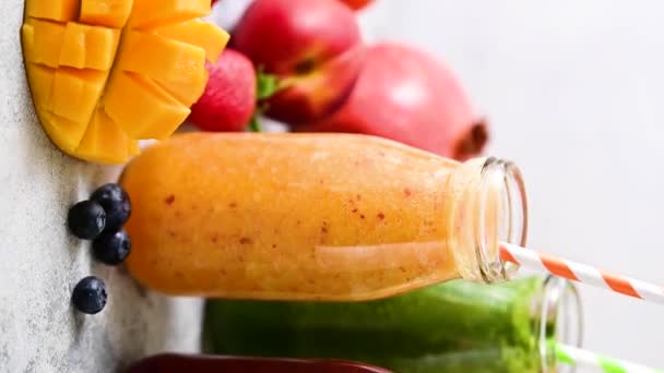 Fresh Fruit Smoothies Bottles Straws Healthy Detox Drinks — 图库视频影像