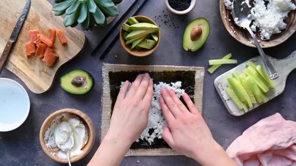 Cooking Sushi Process Rice Fish Fillets Cream Cheese Avocado Cucumbers — Wideo stockowe