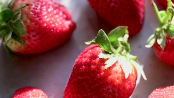 Macro Strawberry Fresh Berry Bowl Summer Fruits — Vídeo de Stock