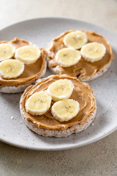 Rice Cake Banana Peanut Butter Healthy Protein Snack — Stock Photo, Image
