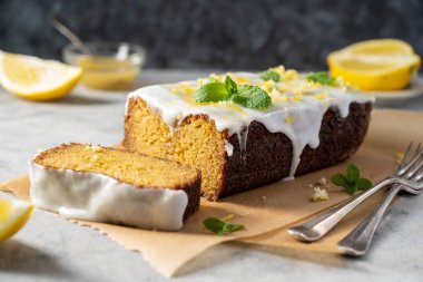 Limonlu somun kek, ev yapımı yumuşak şekerli kek..