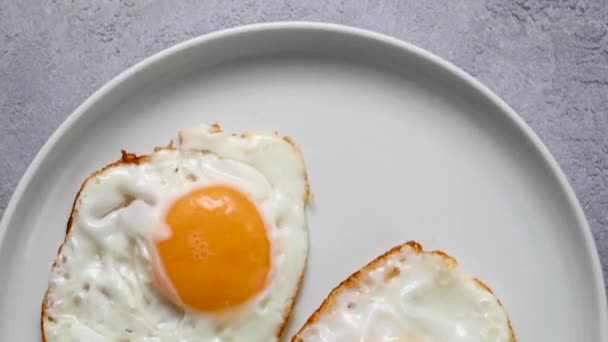 Smažená Vejce Talíři Snídaně Zdravé Bílkoviny — Stock video