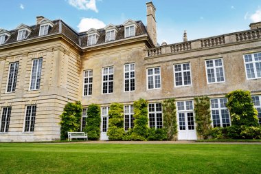 25 Ağustos 2023. Birleşik Krallık, Kettering. Northamptonshire 'daki Boughton House İngiltere' nin en görkemli evlerinden biridir.