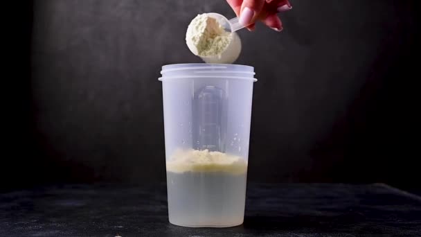 Vanilyalı Beyaz Protein Tozu Karıştırıcı Besin Takviyesi Beslenme — Stok video