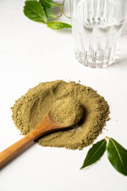 Moringa Matcha Buğday Çimi Yeşil Tozu. Yiyecek takviyesi, sağlıklı besin yaşam tarzı.