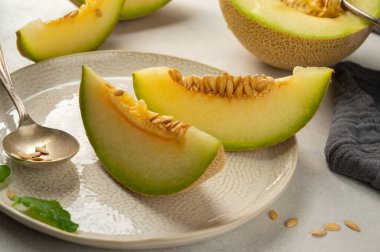 Kavun, kavun, kavun, kavun dilimi.