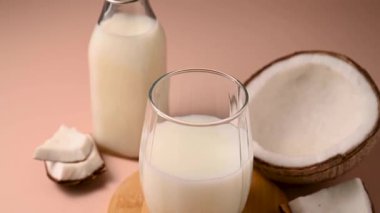 Hindistan cevizi vegan alternatif bitki temelli süt
