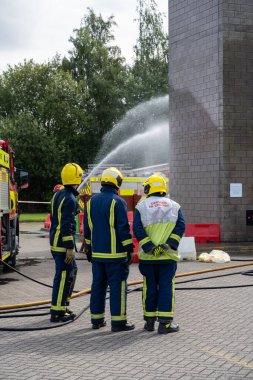 Corby, İngiltere, İngiltere - 31 Ağustos 2024: İtfaiye bir acil durum itfaiye servisine katıldı