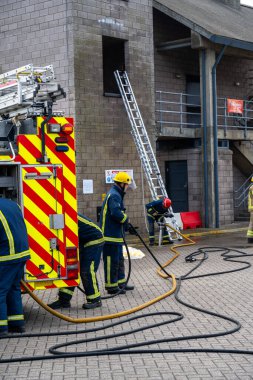 Corby, İngiltere, İngiltere - 31 Ağustos 2024: İtfaiye bir acil durum itfaiye servisine katıldı