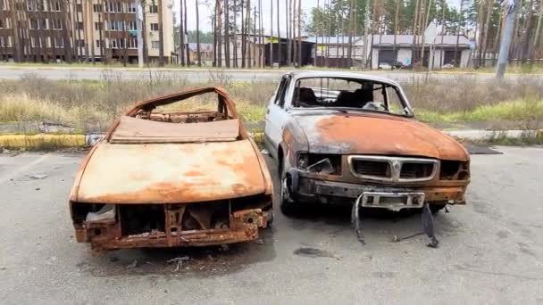 Roket Saldırılarından Sonra Yanmış Arabaların Görüntüsü Rusya Nın Ukrayna Karşı — Stok video
