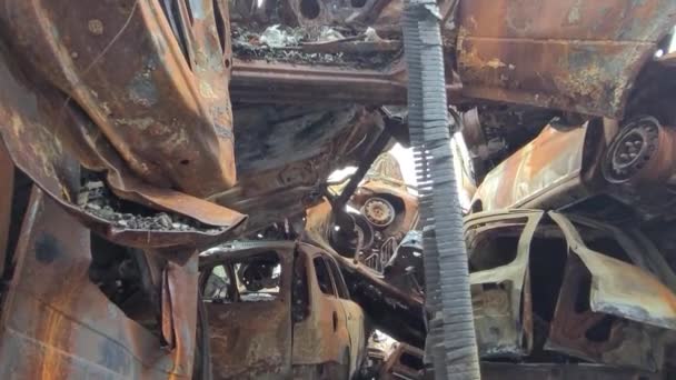 Widok Spalonych Samochodów Atakach Rakietowych Wojna Rosji Ukrainą Samochód Cywilny — Wideo stockowe