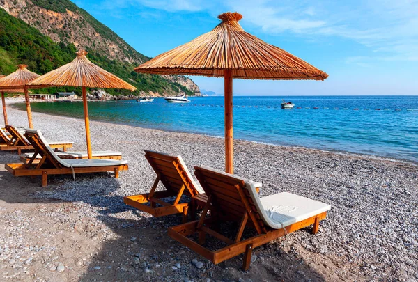 Beach Chairs Parasols Tropical Paradise Beach — Stock Photo, Image