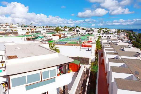 Resort Στις Στέγες Του Νησιού Θέα Λευκά Σπίτια Της Playa — Φωτογραφία Αρχείου