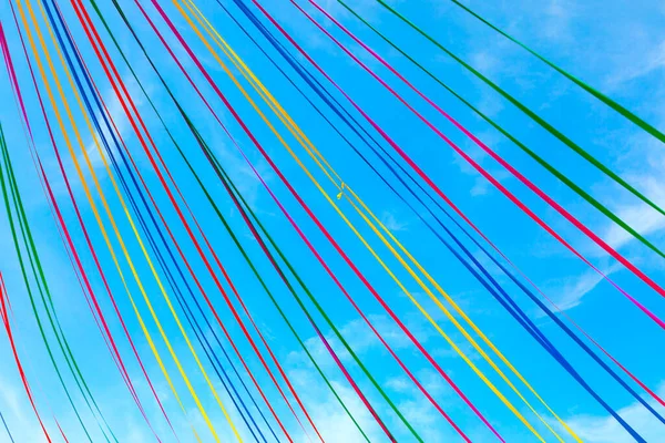 Цветные Ленты Небе Праздничный Фон — стоковое фото
