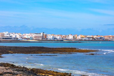 Fuerteventura 'nın Atlantik kıyısındaki Corralejo şehri, Kanarya Adaları 