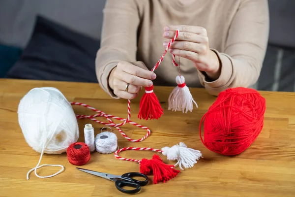 Woman Making Handmade Traditional Martisor Red White Strings Tassel Symbol — Stockfoto