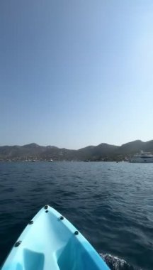 Akdeniz manzarası ve bir kanodan adalar manzarası. Yüksek kaliteli HD görüntüler